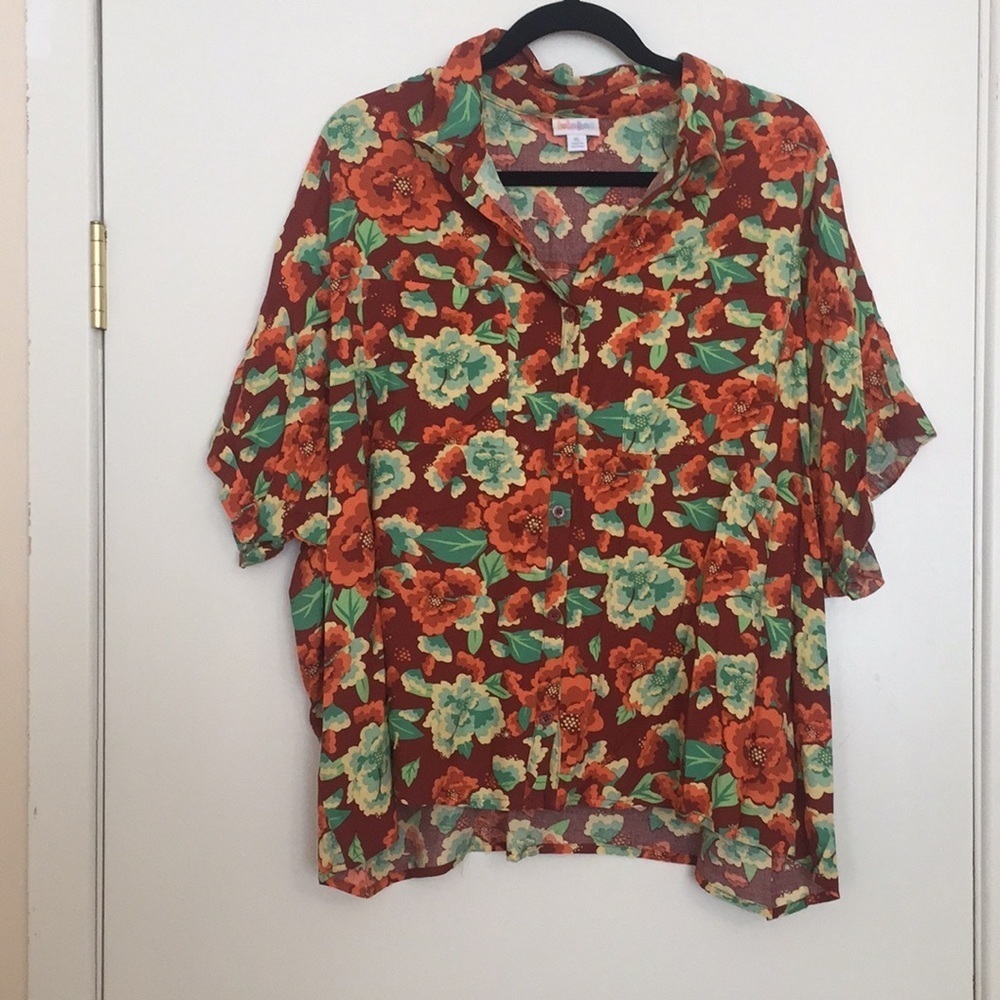 XL LuLaRoe Amy Shirt DD32 1893